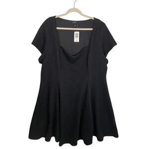 Torrid 4 NWT Black Textured Skater Dress Fit &‎ Flare Sweetheart Neck